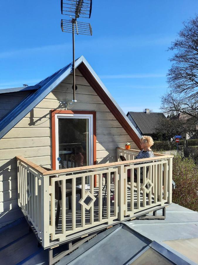 Paerna Guesthouse & Apartments 쿠레사아레 외부 사진