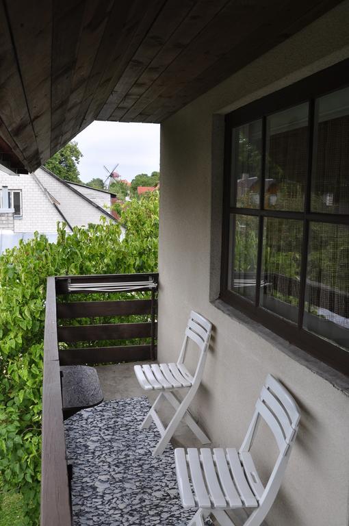 Paerna Guesthouse & Apartments 쿠레사아레 외부 사진